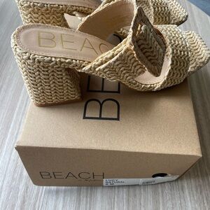 Matisse Tan Woven Mules Casual Clogs